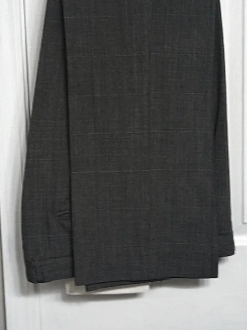 Yorkshire LTD Men Gray 2 Piece Suit 44L